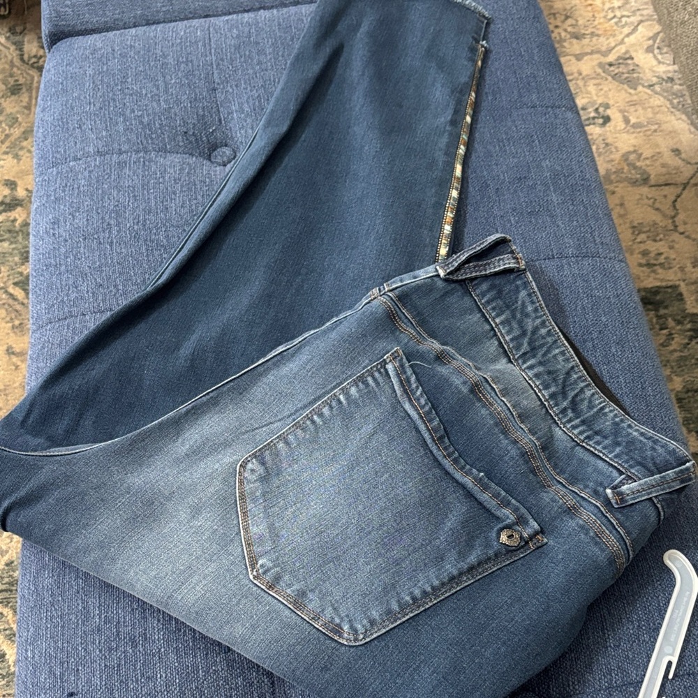 Democracy jeans